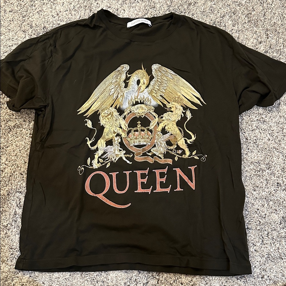 Daydreamer Loose fitting Dark Olive Graphic Tee - Size XS - Never been worn